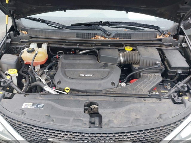 Продаж на аукціоні авто 2017 Chrysler Pacifica Limited, vin: 2C4RC1GG6HR528506, номер лоту: 44314787