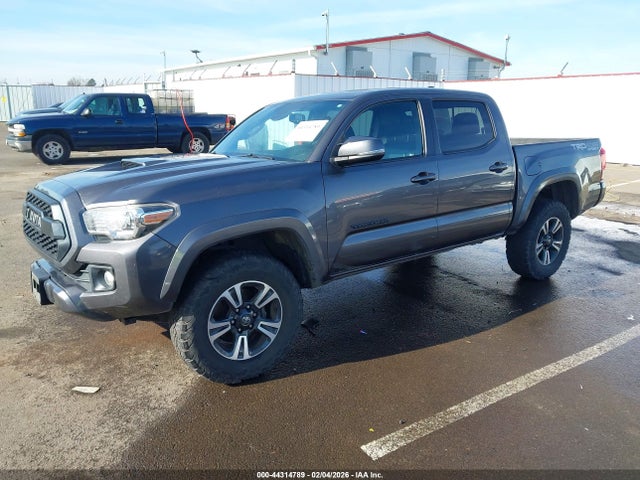 5TFCZ5ANXJX144478 Toyota Tacoma Trd Sport