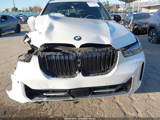 5UX13EU06R9V97715 BMW X5 Sdrive40i