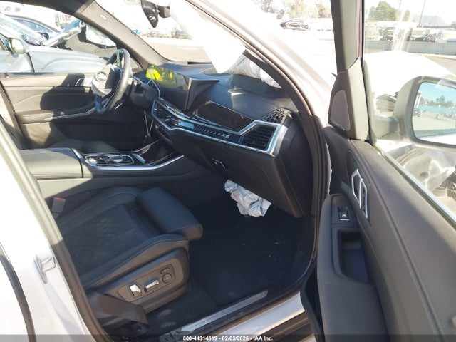 2024 BMW X5 5UX13EU06R9V97715 Photo 4