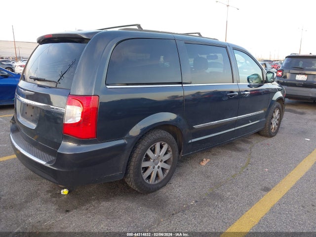 2014 Chrysler Town & Country Touring მანქანა იყიდება აუქციონზე, vin: 2C4RC1BG7ER386766, აუქციონის ნომერი: 44314832