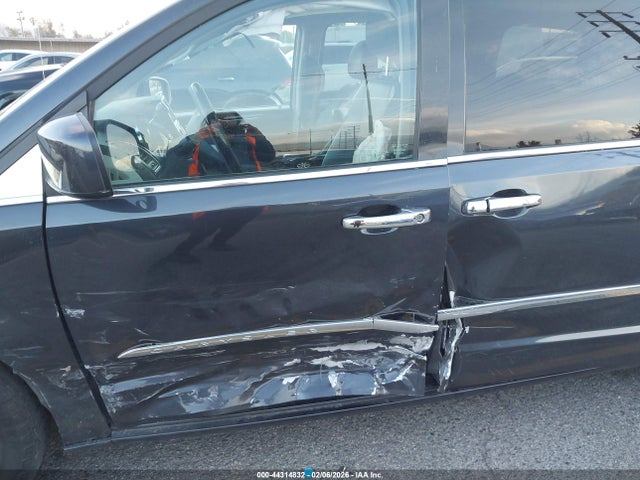 2014 Chrysler Town & Country Touring მანქანა იყიდება აუქციონზე, vin: 2C4RC1BG7ER386766, აუქციონის ნომერი: 44314832