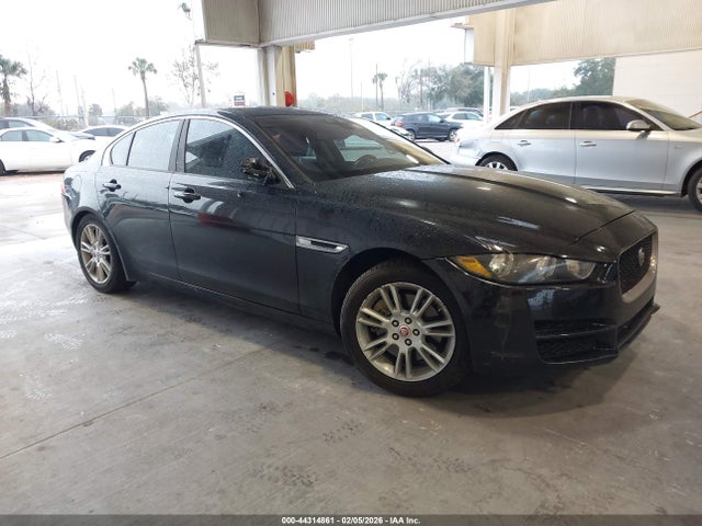 2018 JAGUAR XE SAJAD4FX0JCP28438 Photo 0