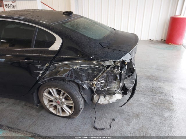 2018 JAGUAR XE SAJAD4FX0JCP28438 Photo 5
