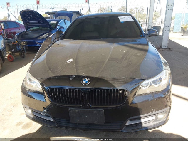 44314867 :رقم المزاد ، WBA5A5C58GG352071 vin ، 2016 Bmw 528i مزاد بيع