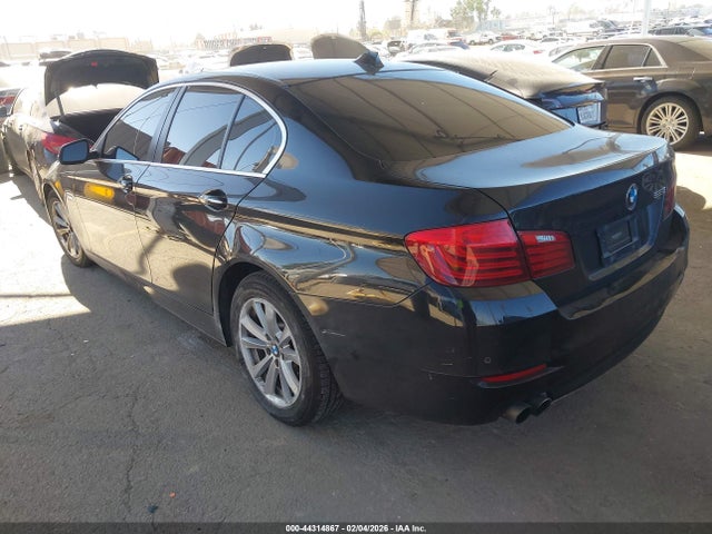 44314867 :رقم المزاد ، WBA5A5C58GG352071 vin ، 2016 Bmw 528i مزاد بيع