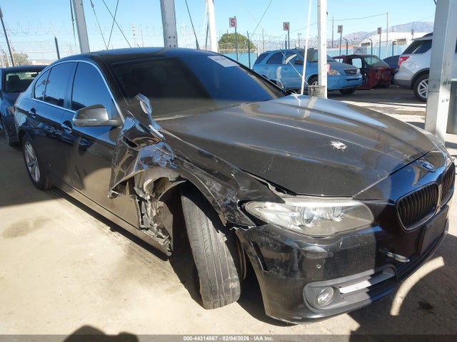 44314867 :رقم المزاد ، WBA5A5C58GG352071 vin ، 2016 Bmw 528i مزاد بيع