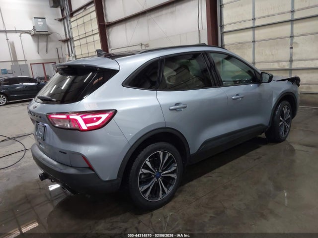 1FMCU9H90NUB60495 Ford ESCAPE SEL