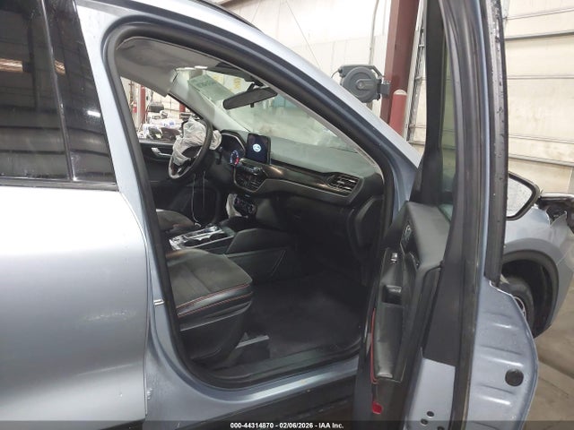 1FMCU9H90NUB60495 Ford ESCAPE SEL