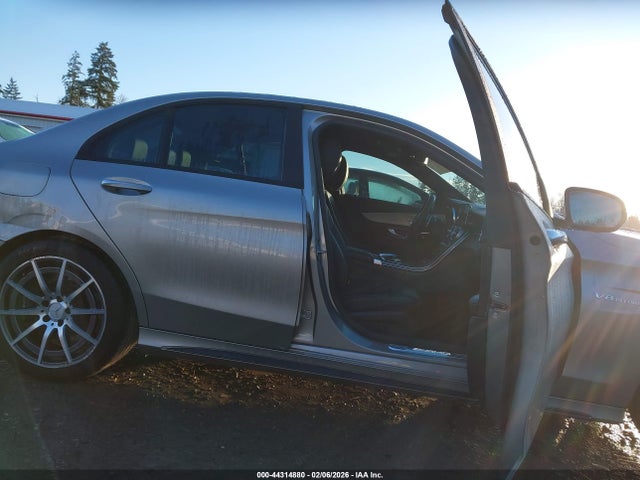 2019 MERCEDES-BENZ AMG C 63 55SWF8GB8KU277433 Photo 4