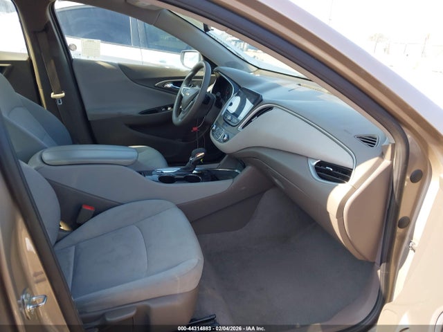 1G1ZD5STXNF136407 Chevrolet Malibu Fwd Lt