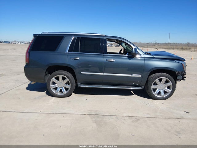 1GYS3BKJXKR132841 Cadillac Escalade Luxury
