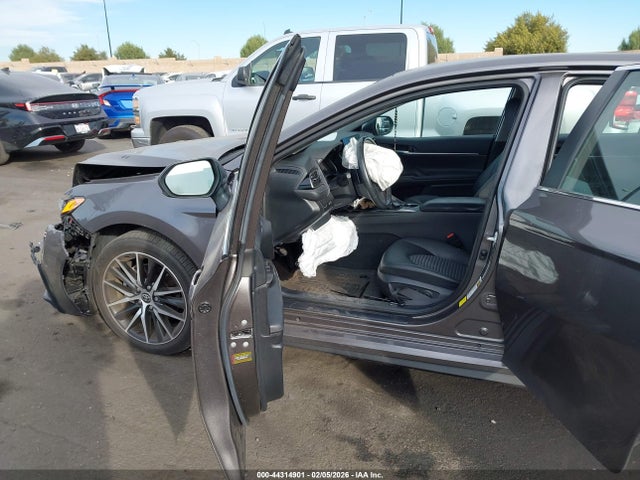 Toyota CAMRY SE 2024 4T1T11AK2RU865067 Image 5