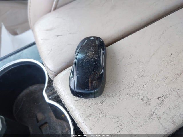 2016 TESLA MODEL S 5YJSA1E22GF128953 Photo 10