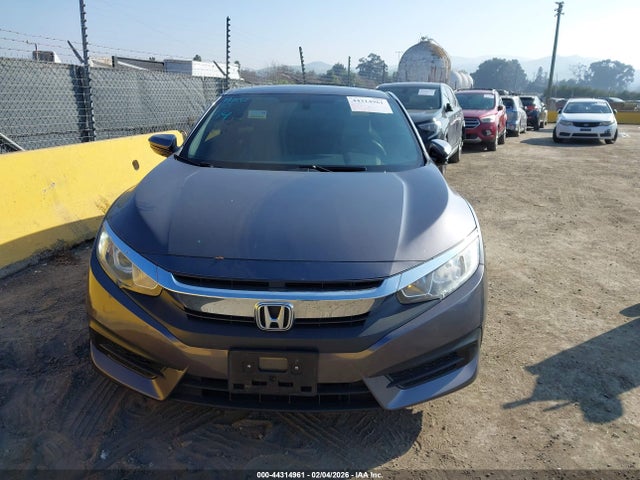Honda Civic Lx-p 2017 2HGFC4B04HH307055 Image 12