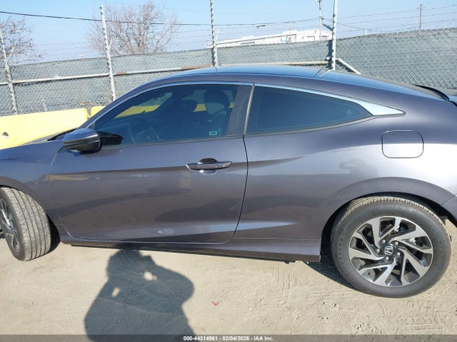 Honda Civic Lx-p 2017 2HGFC4B04HH307055 Image 14