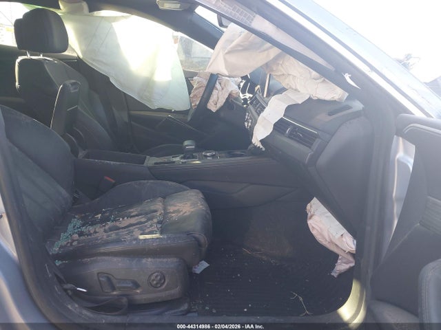 44314986 :رقم المزاد ، WAUENCF57KA098708 vin ، 2019 Audi A5 45 Premium مزاد بيع