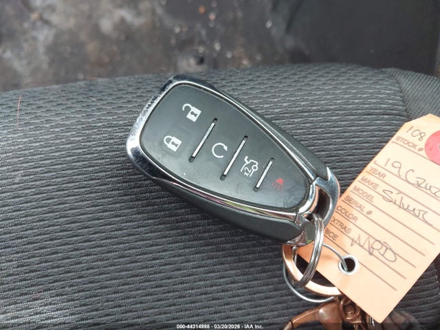 2019 CHEVROLET CRUZE 1G1BE5SM2K7111708 Photo 10