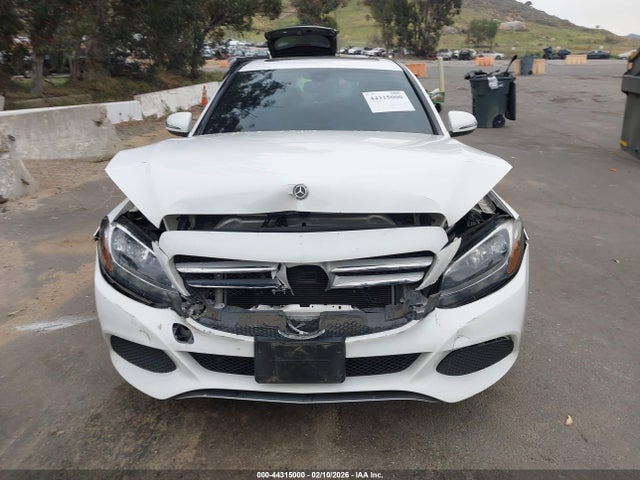 55SWF4JB8JU277299 Mercedes-Benz C 300