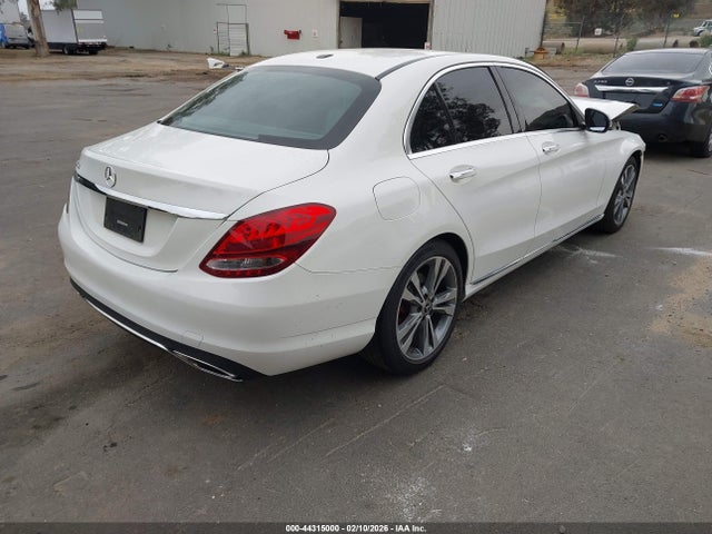 55SWF4JB8JU277299 Mercedes-Benz C 300