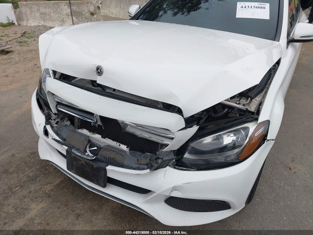 55SWF4JB8JU277299 Mercedes-Benz C 300