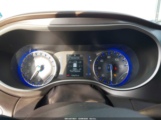 44315021 :رقم المزاد ، 2C4RC1DG1HR642921 vin ، 2017 Chrysler Pacifica Touring مزاد بيع