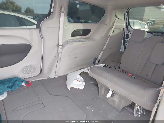 44315021 :رقم المزاد ، 2C4RC1DG1HR642921 vin ، 2017 Chrysler Pacifica Touring مزاد بيع