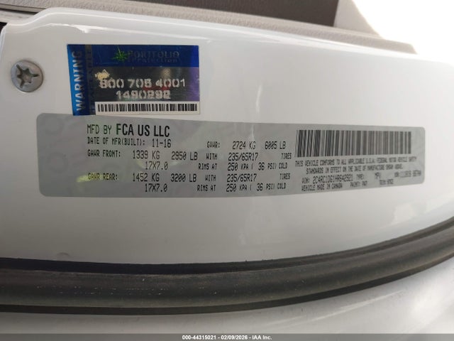 44315021 :رقم المزاد ، 2C4RC1DG1HR642921 vin ، 2017 Chrysler Pacifica Touring مزاد بيع
