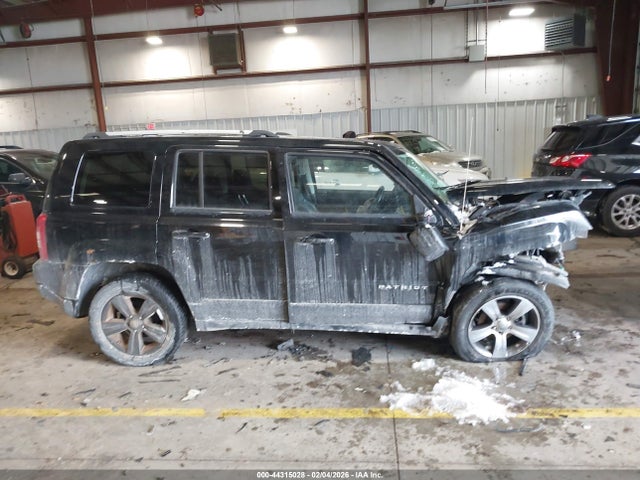 Продаж на аукціоні авто 2017 Jeep Patriot High Altitude 4x4, vin: 1C4NJRFB0HD196266, номер лоту: 44315028