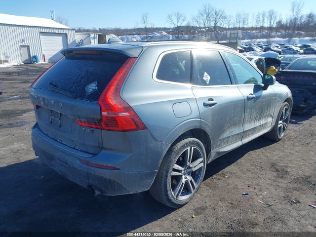 2018 VOLVO XC60 LYV102RK8JB083699 Photo 3