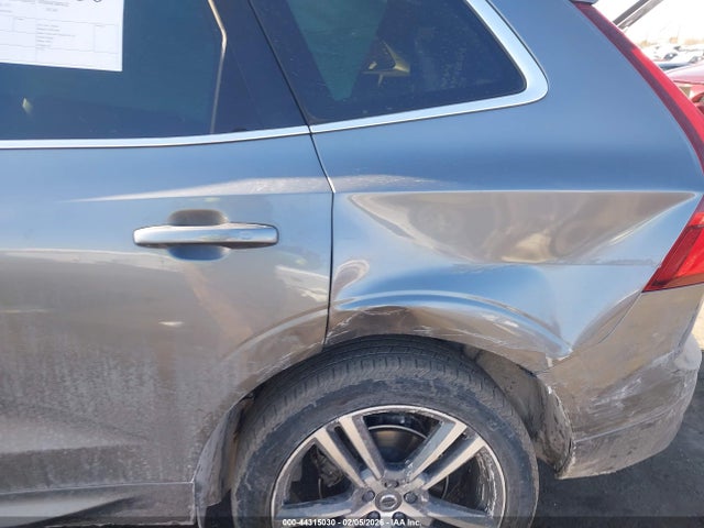 2018 VOLVO XC60 LYV102RK8JB083699 Photo 5