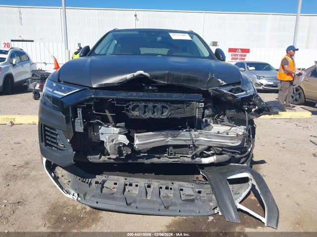 2022 Audi Q8 Premium 55 Tfsi Quattro Tiptronic მანქანა იყიდება აუქციონზე, vin: WA1AVBF16ND016375, აუქციონის ნომერი: 44315086