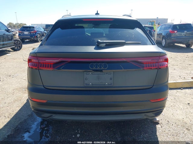 2022 Audi Q8 Premium 55 Tfsi Quattro Tiptronic მანქანა იყიდება აუქციონზე, vin: WA1AVBF16ND016375, აუქციონის ნომერი: 44315086