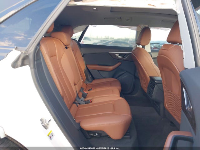 2022 Audi Q8 Premium 55 Tfsi Quattro Tiptronic მანქანა იყიდება აუქციონზე, vin: WA1AVBF16ND016375, აუქციონის ნომერი: 44315086