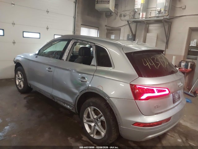 2018 AUDI Q5 WA1BNAFY0J2024697 Photo 2