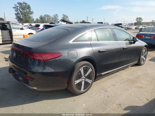 2023 MERCEDES-BENZ EQS 450+ W1KCG2DB3PA035674 Photo 3