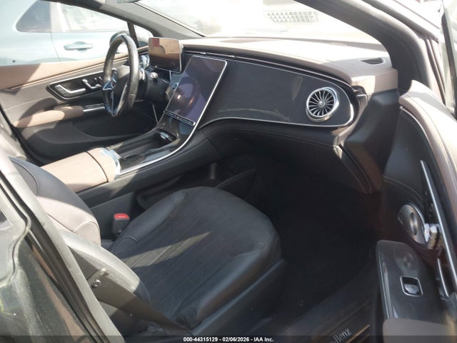 2023 MERCEDES-BENZ EQS 450+ W1KCG2DB3PA035674 Photo 4