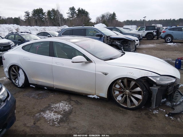 Aukcja sprzedaży 2013 Tesla Model S Performance, vin: 5YJSA1DP5DFP16287, numer aukcji: 44315140
