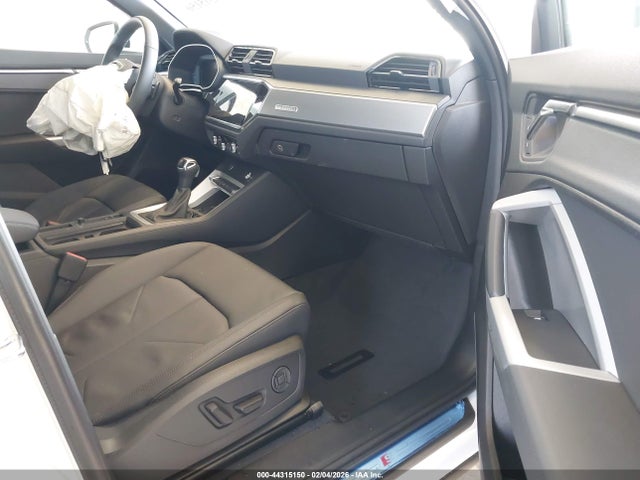 2025 AUDI Q3 WA1DECF34S1092887 Photo 4