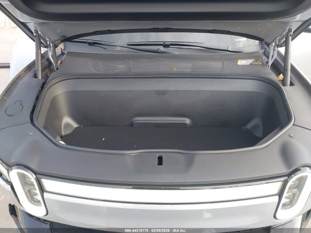 Rivian R1s Launch Edition 2023 7PDSGABL2PN020256 Image 10