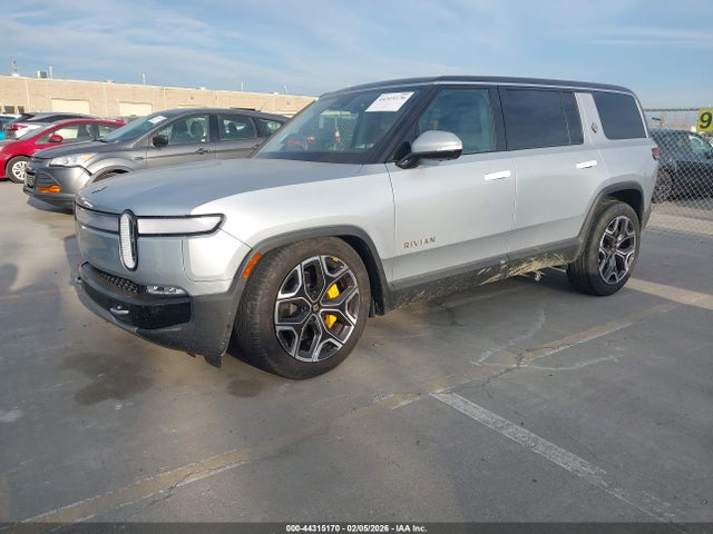 Rivian R1s Launch Edition 2023 7PDSGABL2PN020256 Image 2
