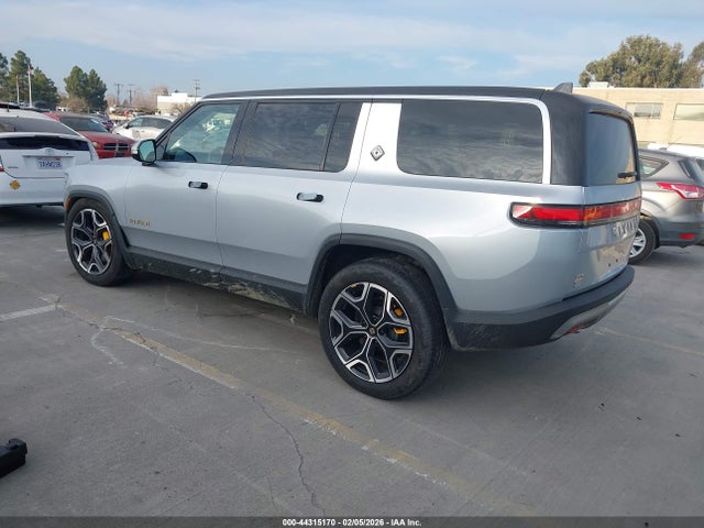 Rivian R1s Launch Edition 2023 7PDSGABL2PN020256 Image 3
