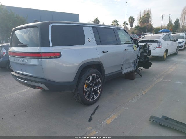 Rivian R1s Launch Edition 2023 7PDSGABL2PN020256 Image 4