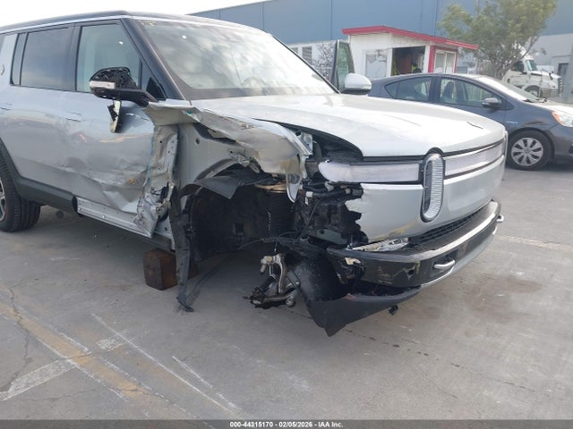 Rivian R1s Launch Edition 2023 7PDSGABL2PN020256 Image 6