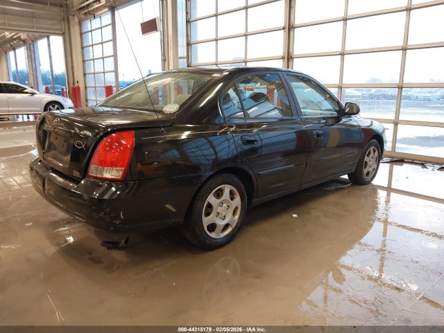 2003 HYUNDAI ELANTRA KMHDN45D83U621310 Photo 3