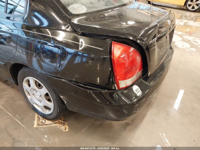 2003 HYUNDAI ELANTRA KMHDN45D83U621310 Photo 5