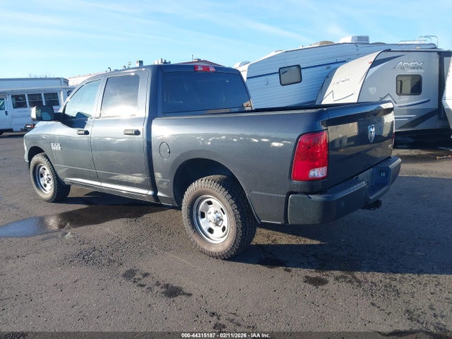 1C6RR6KG1JS298615 RAM 1500 Tradesman 4x2 5&#039;7 Box