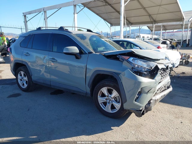 2T3W1RFVXMW181317 Toyota Rav4 Xle