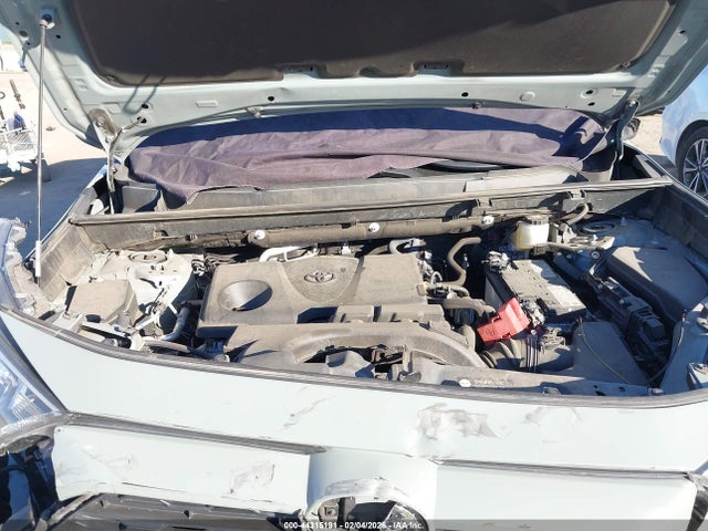 2T3W1RFVXMW181317 Toyota Rav4 Xle