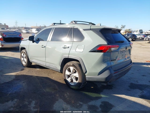 2T3W1RFVXMW181317 Toyota Rav4 Xle
